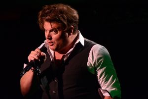 Rob Evan @ BroadwayWorld Rob Evan Photo