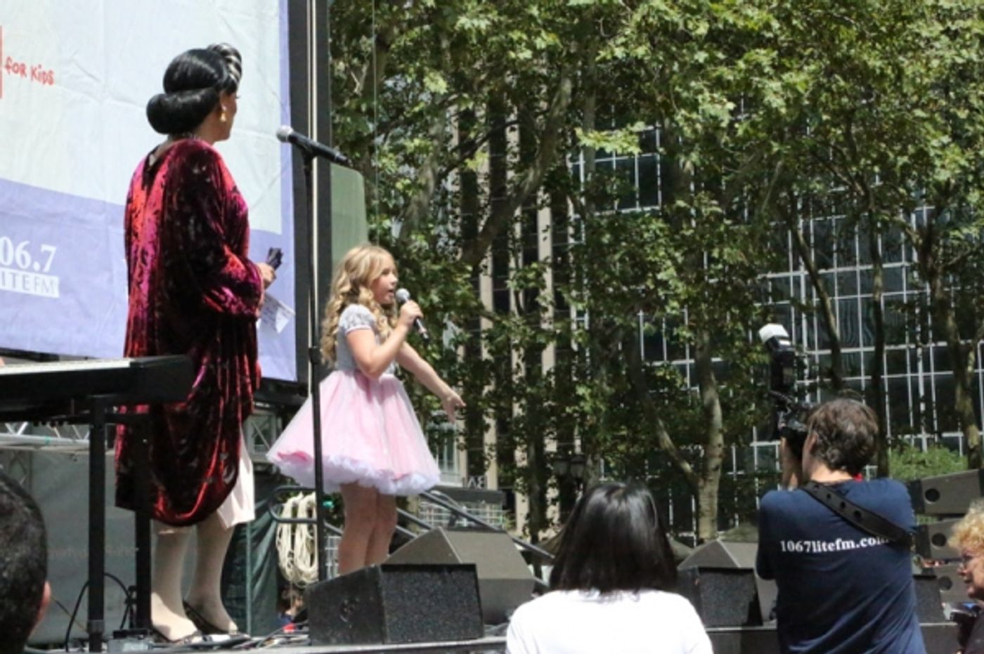 Photo Flash: Cast of Off-Broadway's RUTHLESS! Performs in Bryant Park Photo Flash: Cast of Off-Broadway's RUTHLESS! Performs in Bryant Park Image