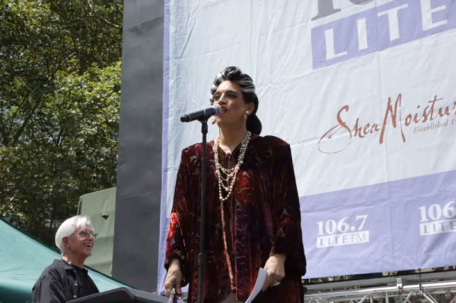 Photo Flash: Cast of Off-Broadway's RUTHLESS! Performs in Bryant Park Image