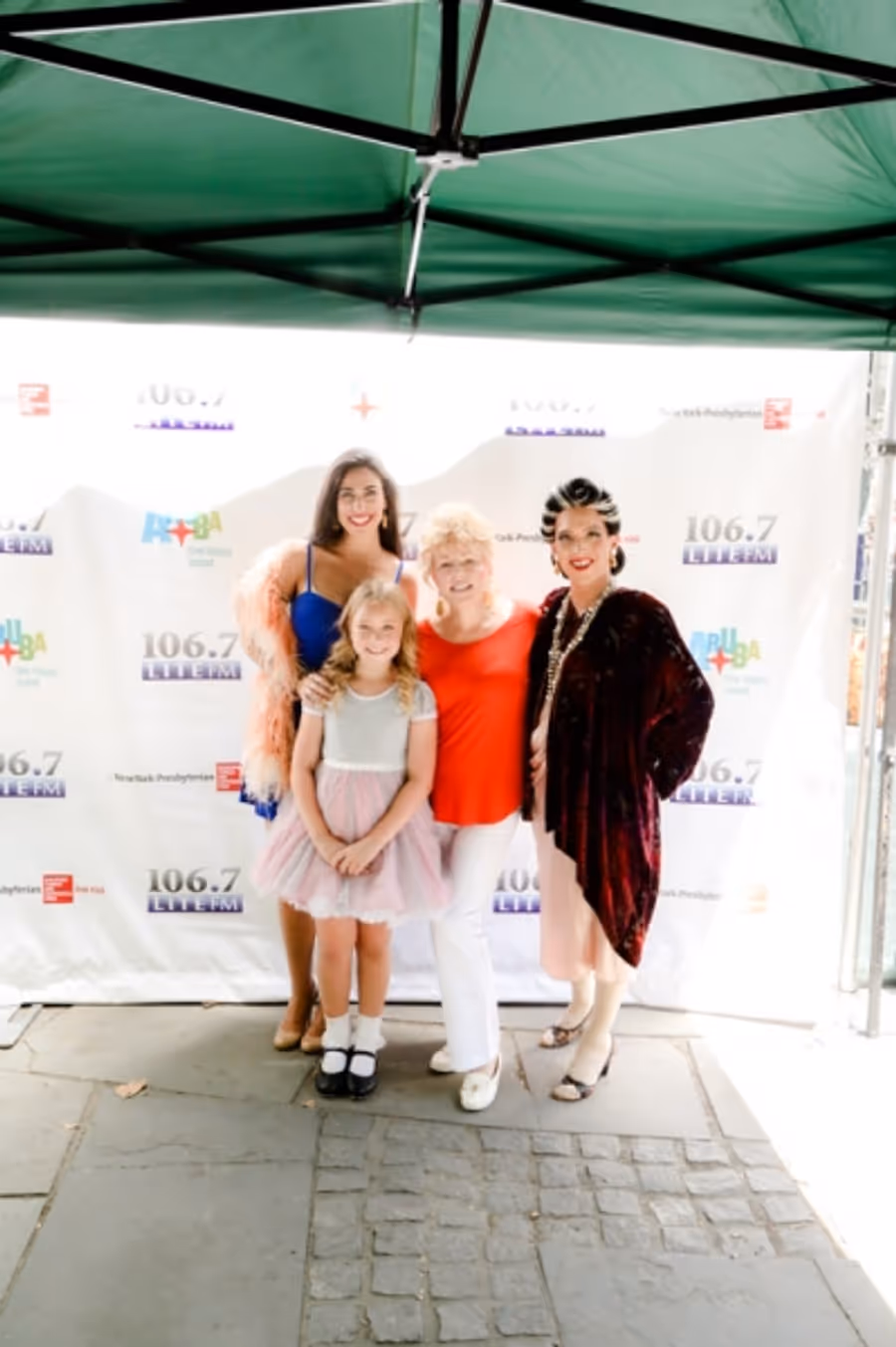 Photo Flash: Cast of Off-Broadway's RUTHLESS! Performs in Bryant Park Image