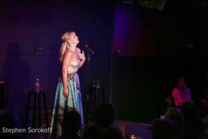 Elizabeth Stanley Photo