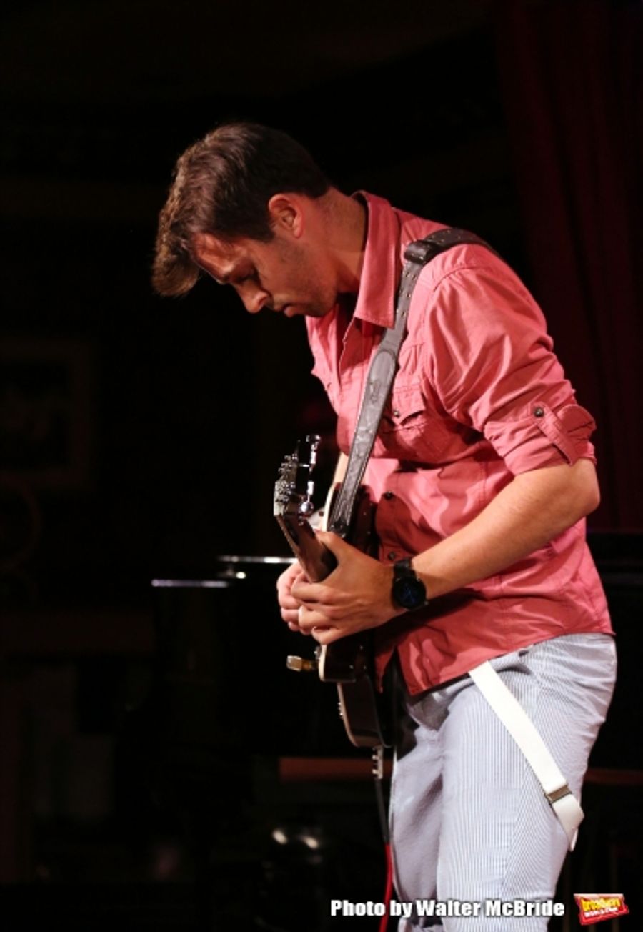 Photo Coverage: Evan Ruggiero Previews THE ONE-LEGGED SONG AND DANCE MAN at 54 Below Image