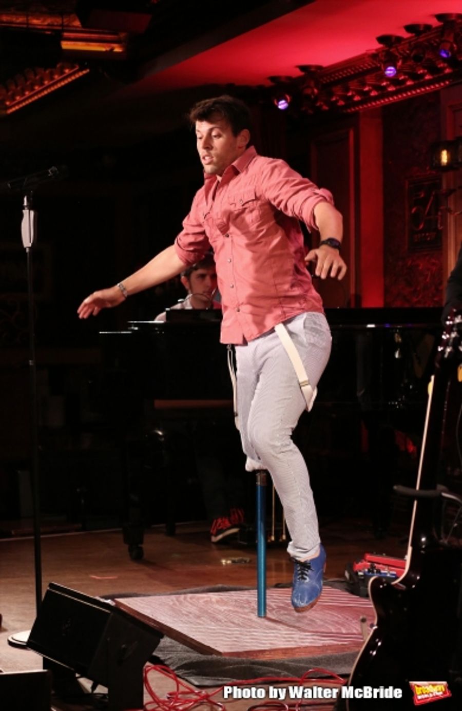 Photo Coverage: Evan Ruggiero Previews THE ONE-LEGGED SONG AND DANCE MAN at 54 Below Image