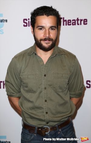 Christopher Abbott Photo