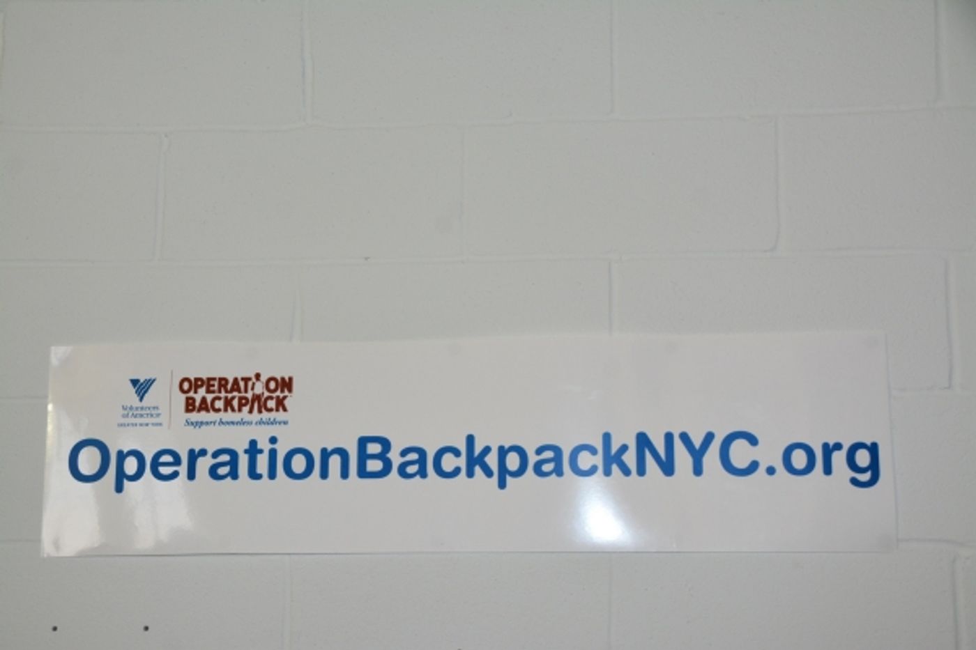 Photo Coverage: Paige Davis Teams with Volunteers of America for Operation Backpack 2015!  Image