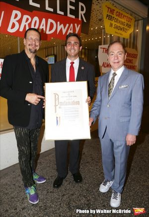 Penn & Teller accept a proclamation from Ken Kallos @ BroadwayWorld Penn & Teller accept a proclamation from Ken Kallos Photo