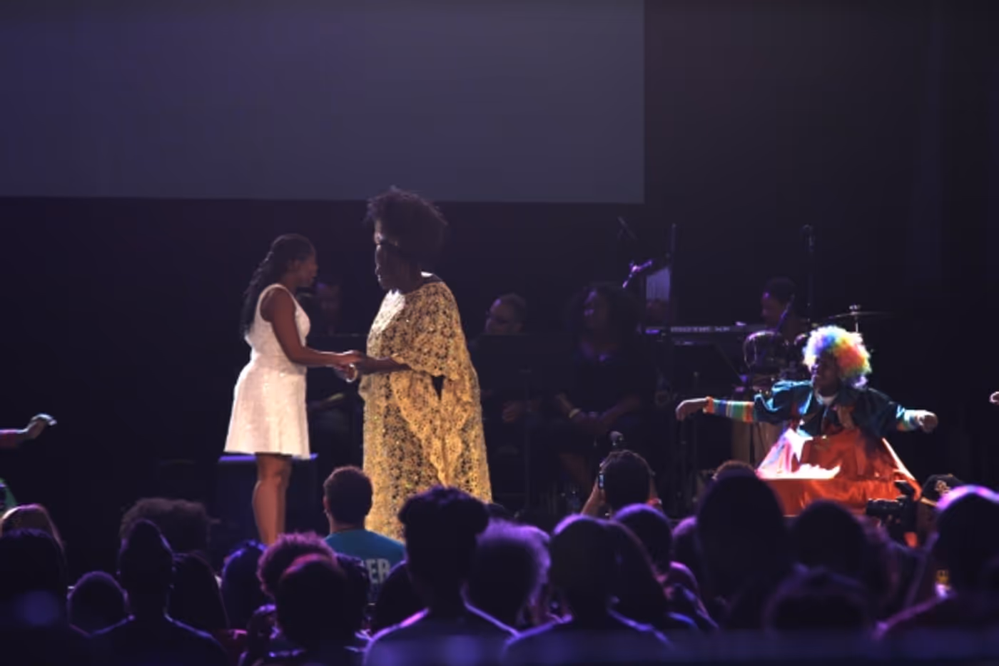 Photo Flash: Phylicia Rashad, Andre De Shields & More Original Cast Members from THE WIZ Reunite in Central Park! Image