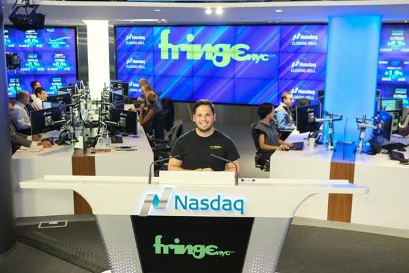 Photo Flash: FringeNYC's 2015 Shows Ring the NASDAQ Closing Bell Photo Flash: FringeNYC's 2015 Shows Ring the NASDAQ Closing Bell Image