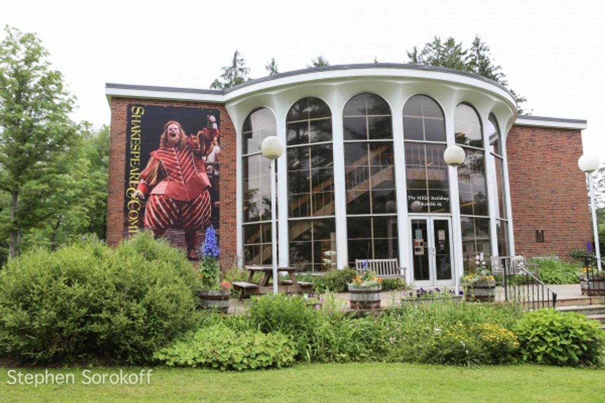 Deborah Grausman & JohnDouglas Thompson at 