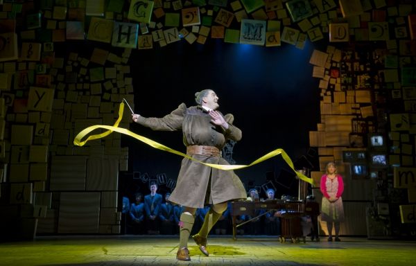 Photo Flash: First Look at Molly Barwick, James Millar and More in MATILDA THE MUSICAL's Australian Premiere — photo 4 of 8