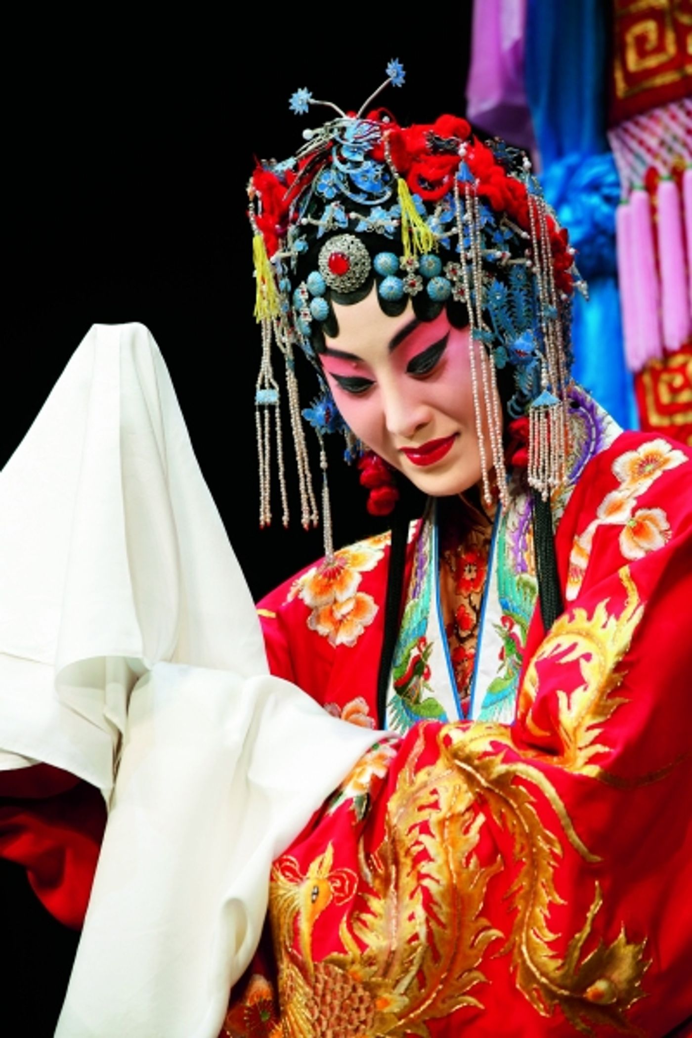 Photo Flash: Peking Opera's LEGEND OF THE WHITE SNAKE and THE JEWELRY PURSE Begin Tonight at Lincoln Center Photo Flash: Peking Opera's LEGEND OF THE WHITE SNAKE and THE JEWELRY PURSE Begin Tonight at Lincoln Center Image