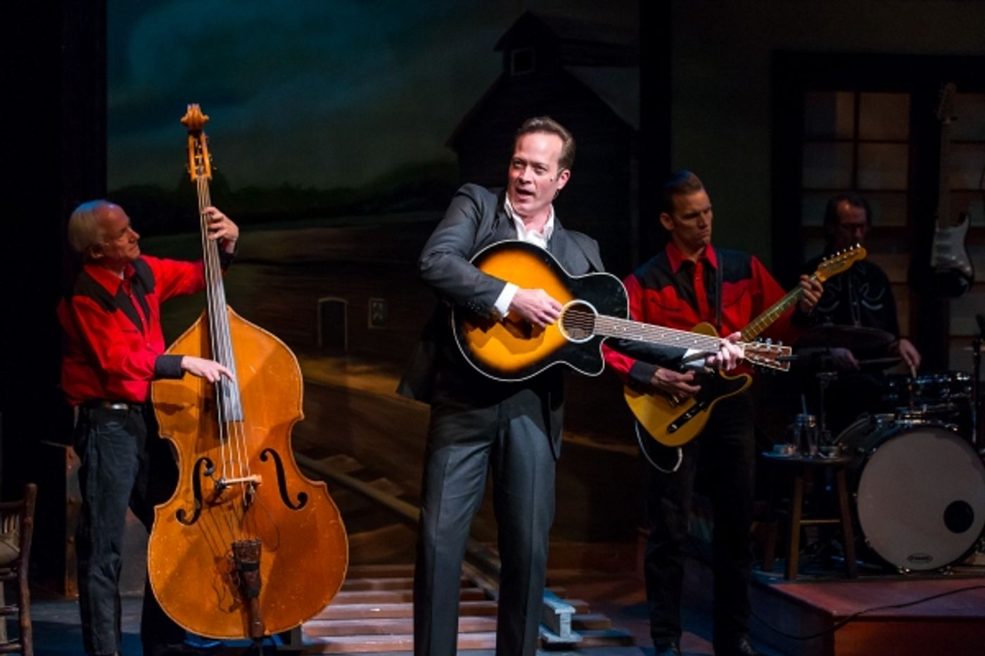 Photo Flash: First Look at RING OF FIRE: THE MUSIC OF JOHNNY CASH at Mercury Theater Chicago  Image