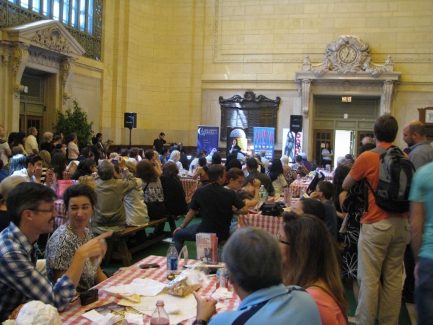 Photo Flash: Cast of WICKED & More Perform at Grand Central's Indoor Picnic Event  Image