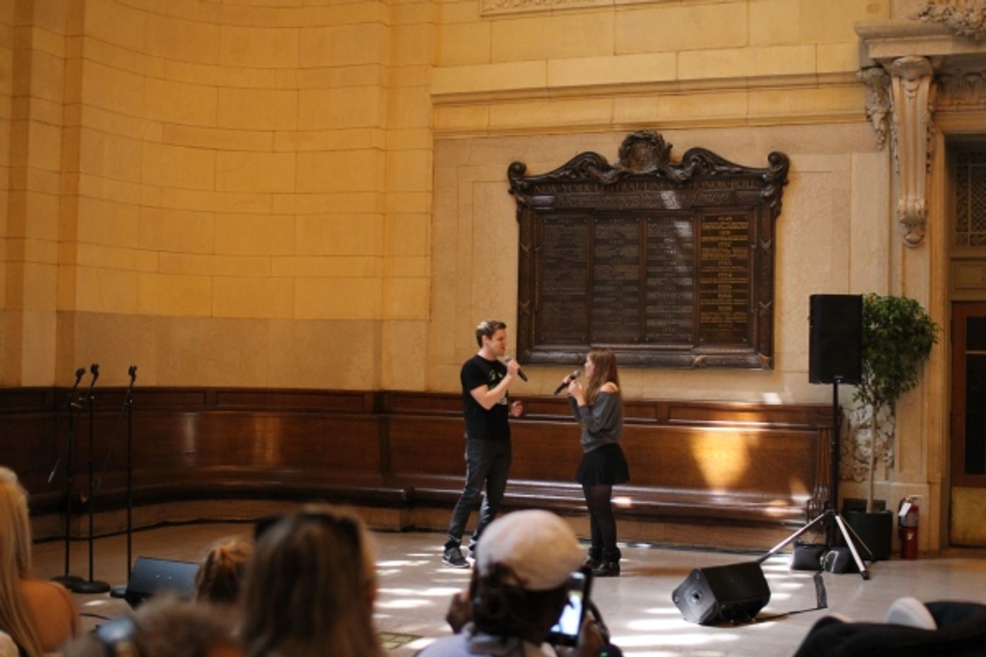 Photo Flash: Cast of WICKED & More Perform at Grand Central's Indoor Picnic Event  Image