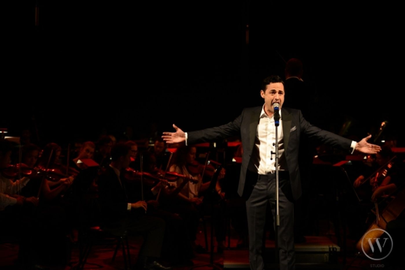 Photo Flash: Laura Osnes and Max von Essen Join New York Pops at French Woods Summer Camp  Image