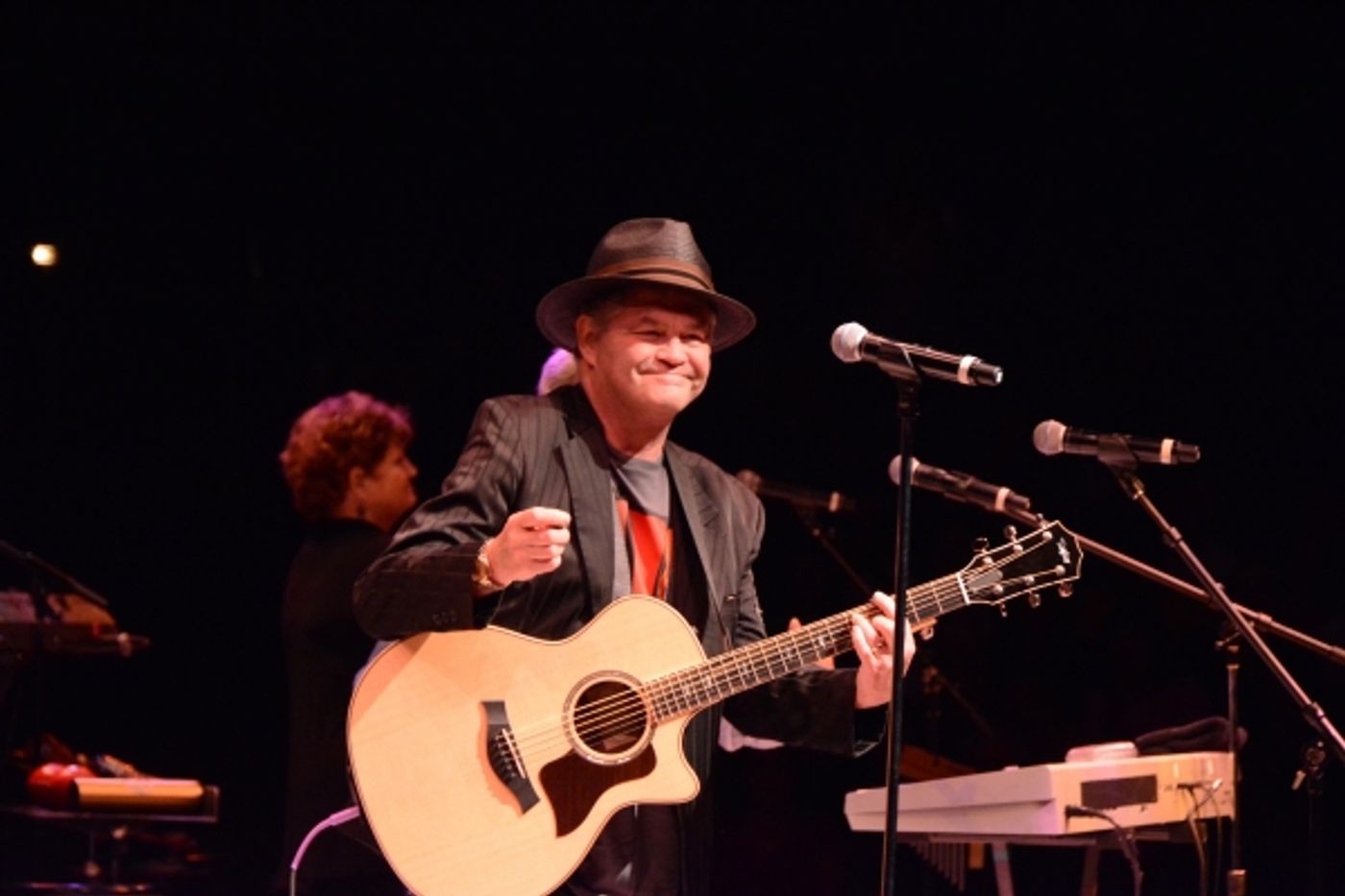 Photo Coverage: Micky Dolenz and Peter Tork of The Monkees Play NYCB Theatre at Westbury  Image