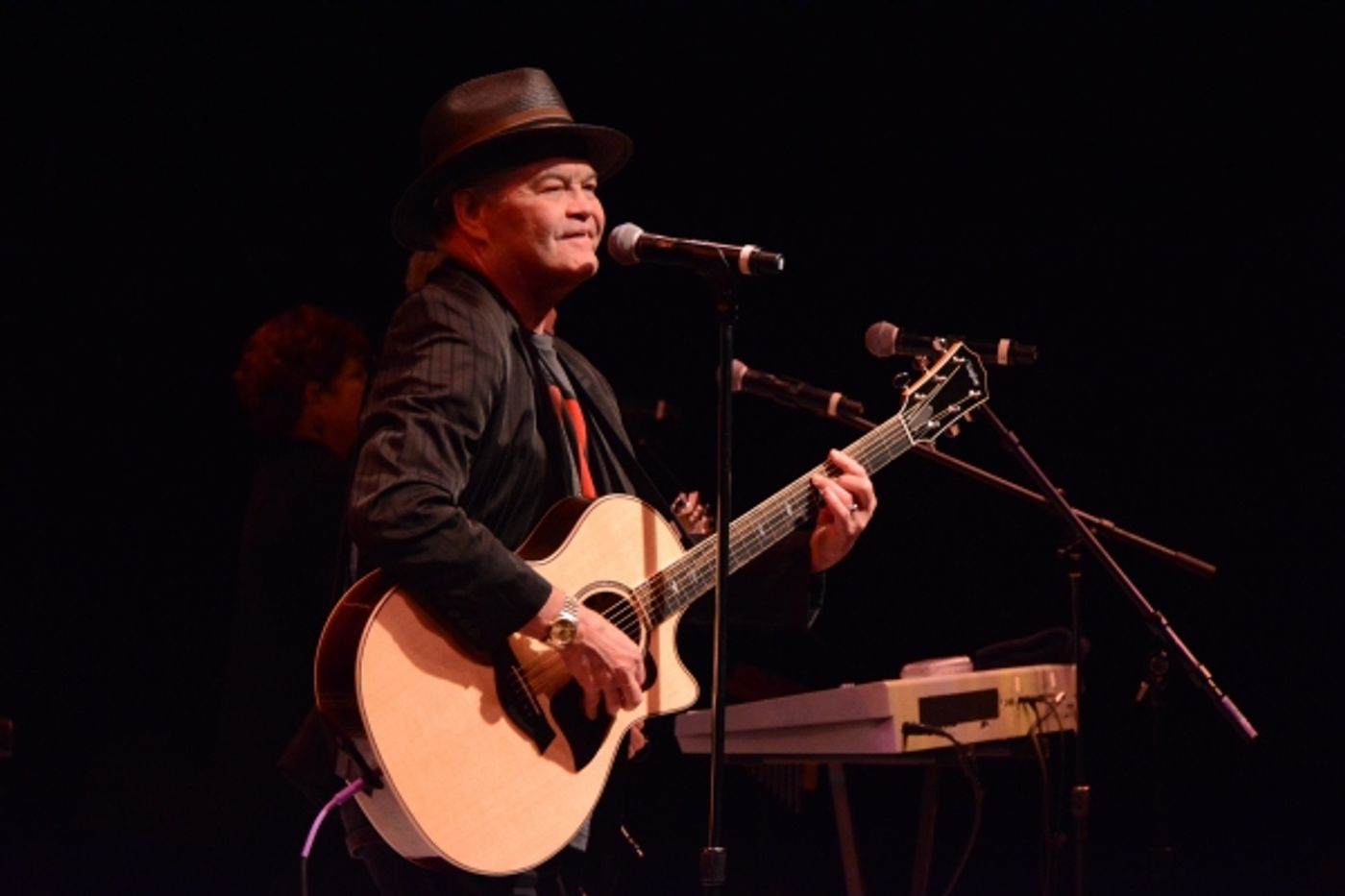 Photo Coverage: Micky Dolenz and Peter Tork of The Monkees Play NYCB Theatre at Westbury  Image