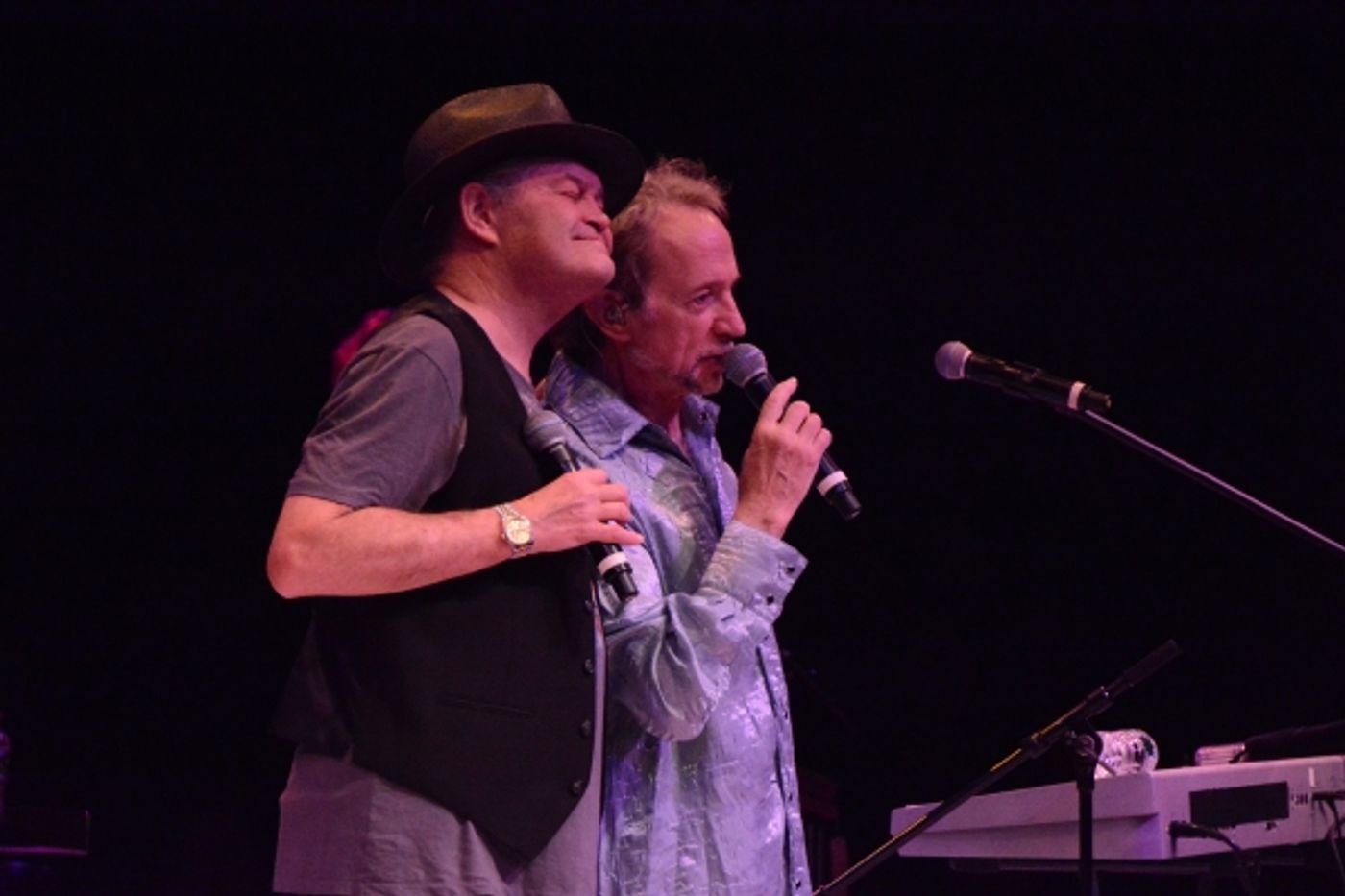 Photo Coverage: Micky Dolenz and Peter Tork of The Monkees Play NYCB Theatre at Westbury  Image