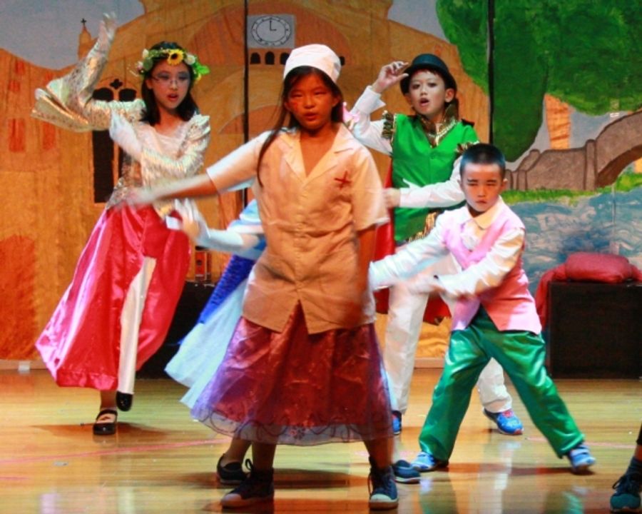 Photo Flash: ROMEO AND JULIET at Beijing Academy of Performing Arts Image