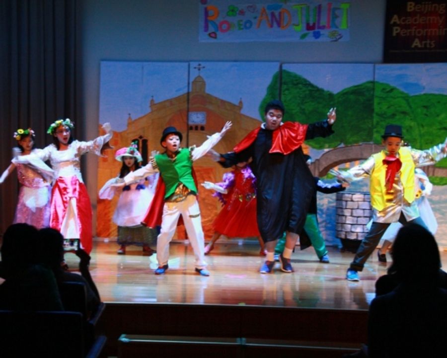 Photo Flash: ROMEO AND JULIET at Beijing Academy of Performing Arts Image
