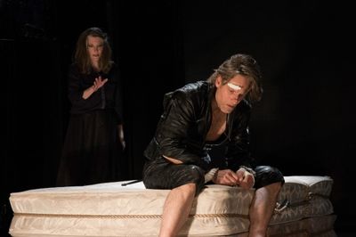 Annette O'Toole and Michael Laurence Photo
