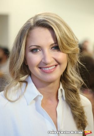 Nina Arianda Photo