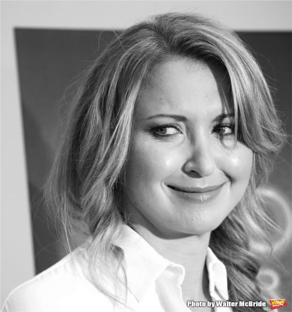 Nina Arianda Photo