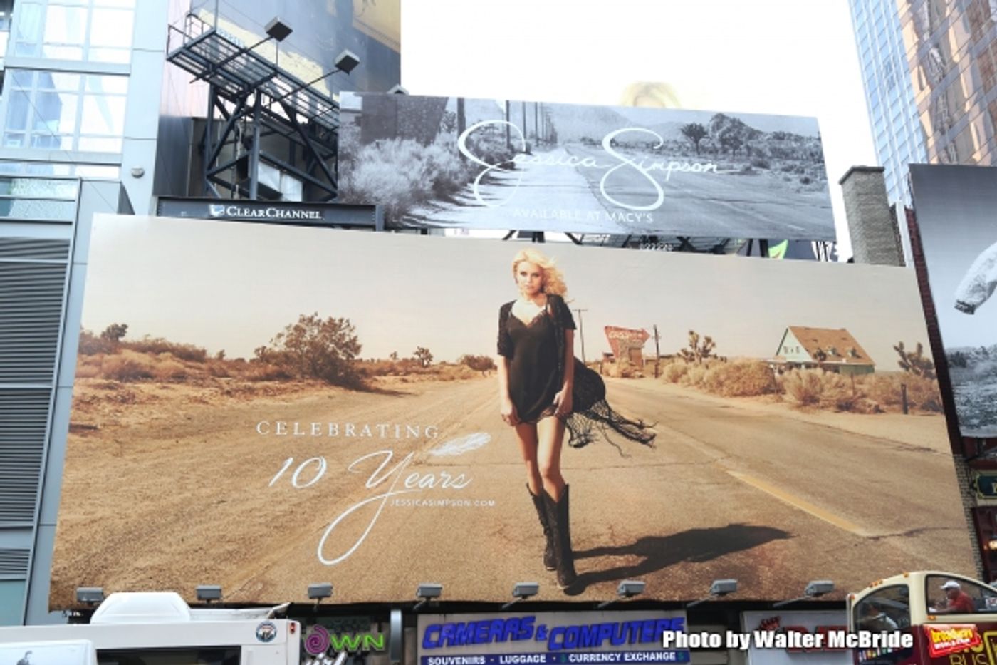 Photo Coverage: Fashion Designer Jessica Simpson Celebrates 10 Years  Image