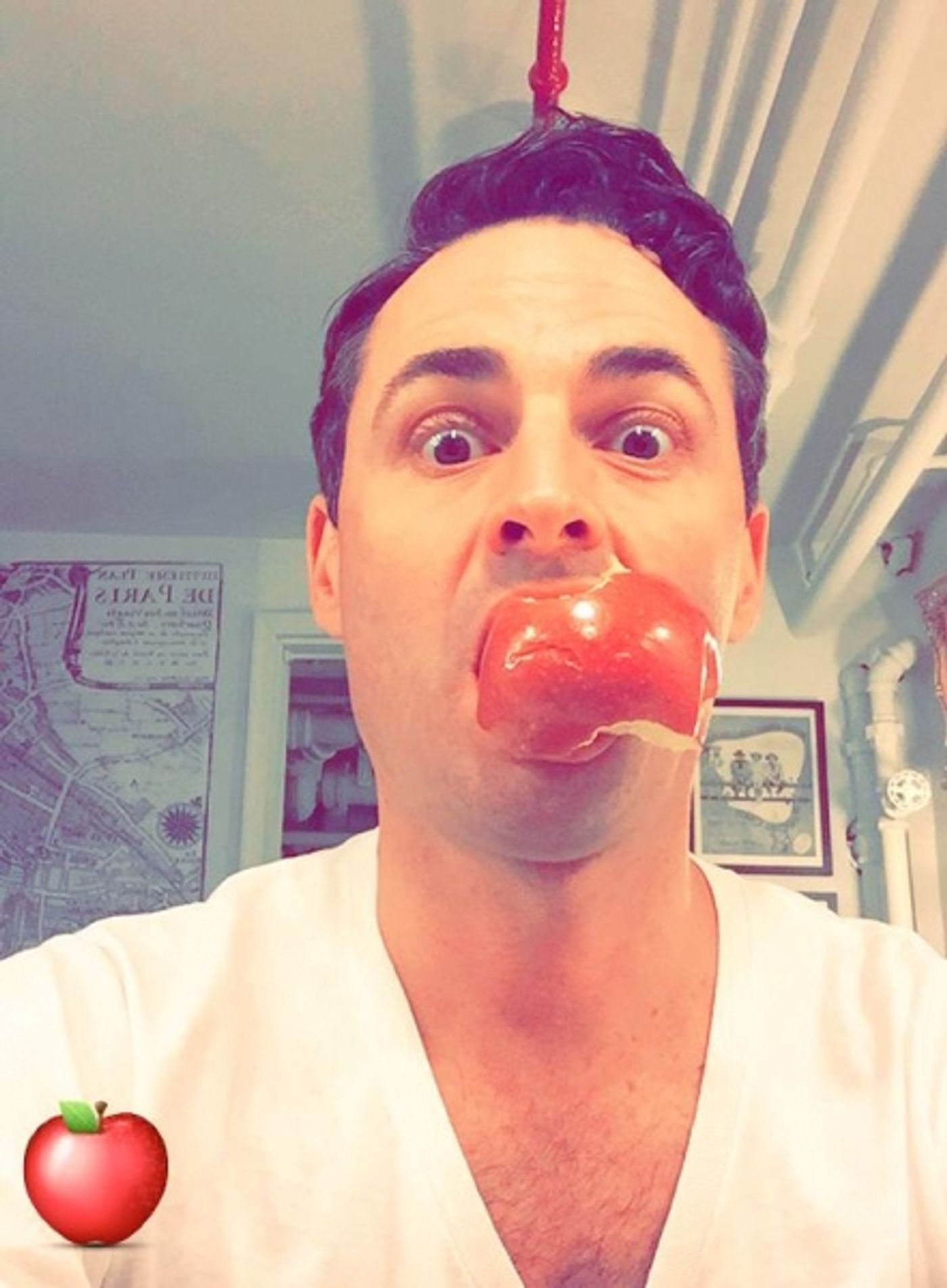 Photo Flash: Saturday Intermission Pics, 9/05- ON THE TOWN Cast and Lesli Margherita Snap Final #SIP, Plus THE KING AND I and More!  Image