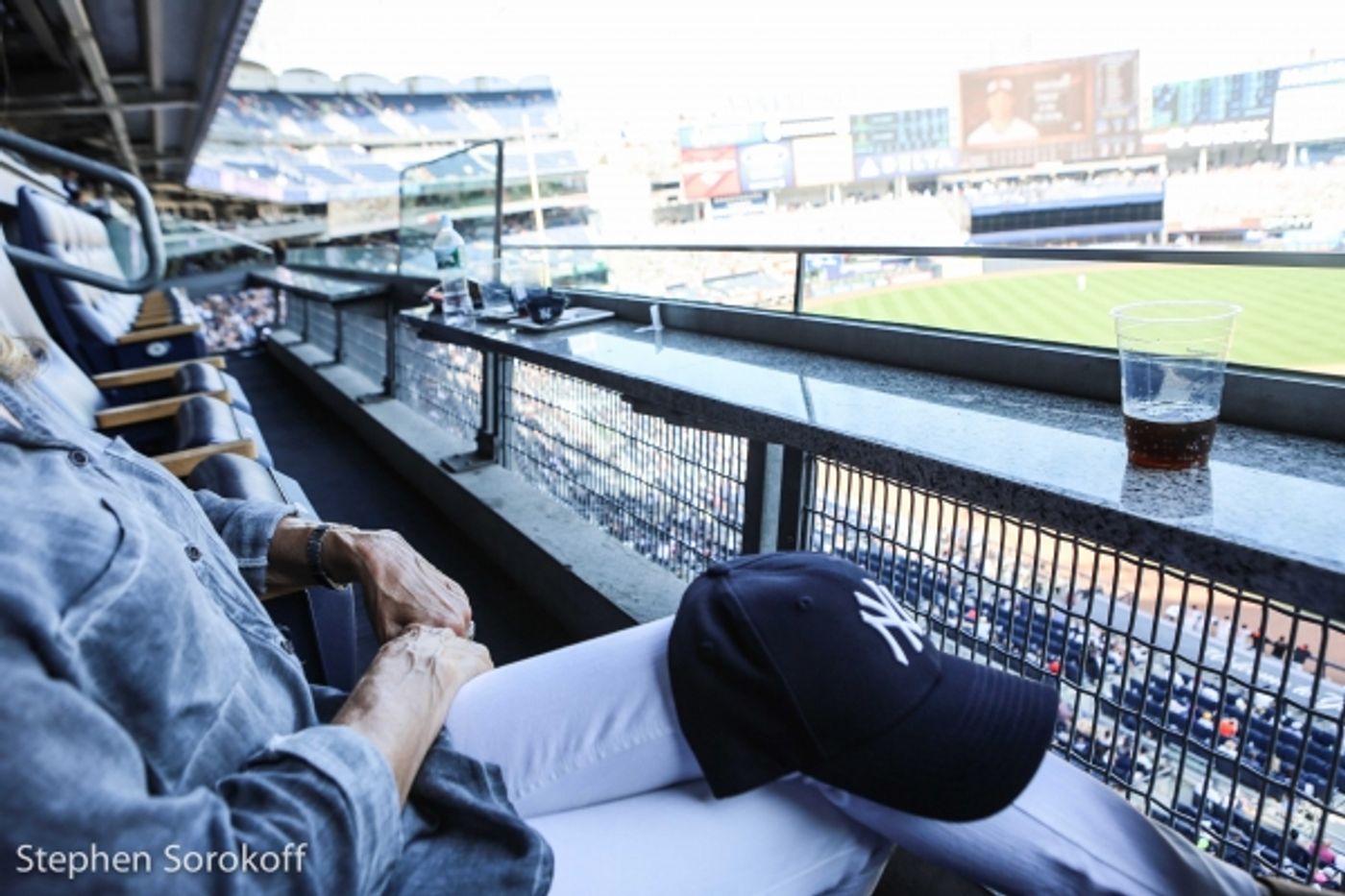 Photo Coverage: GENTLEMAN'S GUIDE's Bryce Pinkham Watches the Yankees Murder the Orioles  Image