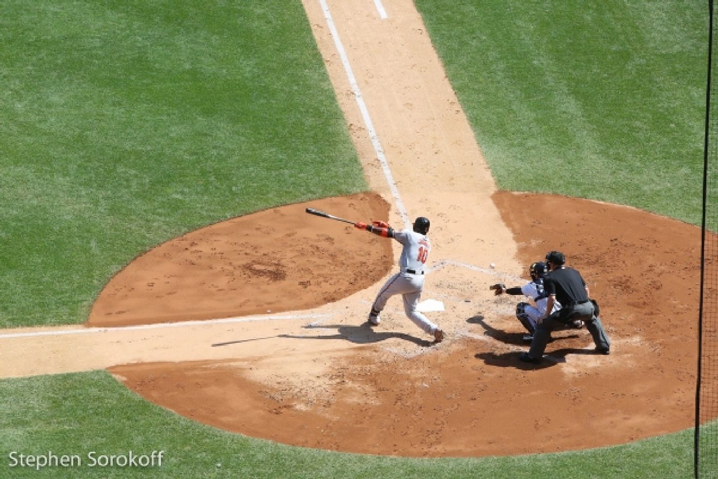 Photo Coverage: GENTLEMAN'S GUIDE's Bryce Pinkham Watches the Yankees Murder the Orioles  Image