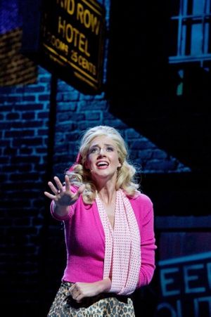 Bettina Mönch als Audrey Photo