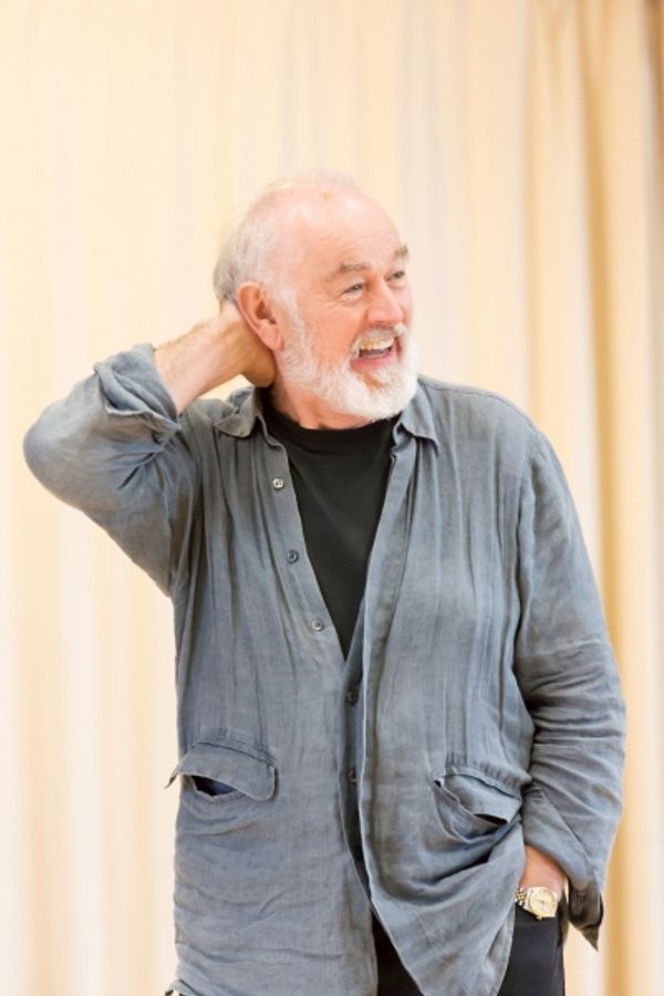 Peter Egan Photo