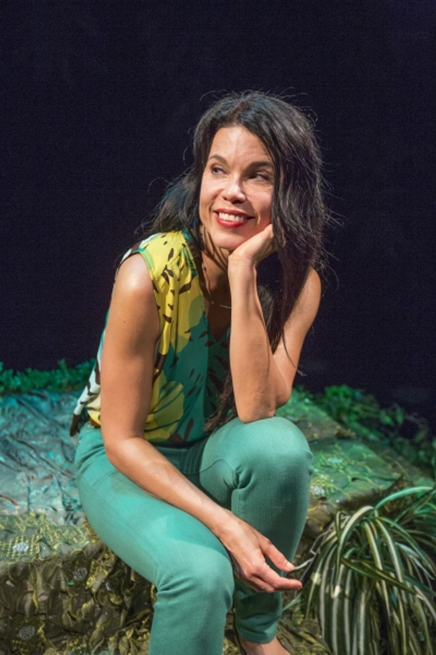 Photo Flash: First Look at Debra Ehrhardt in JAMAICA FAREWELL at the Royal George Theatre Image