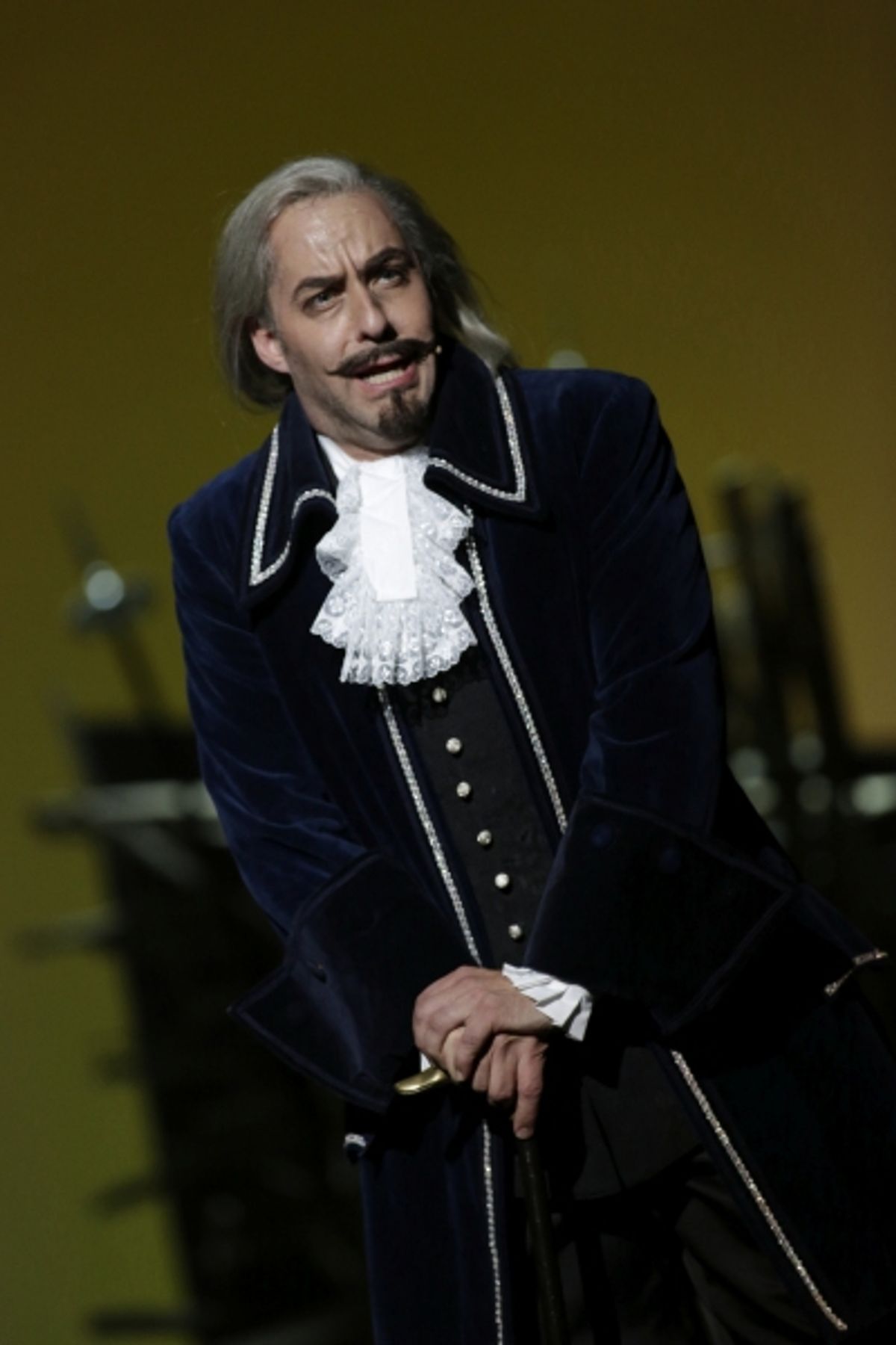 Alexander Franzen at Reise ins 17. Jahrhundert mit CYRANO am Theater Bielefeld