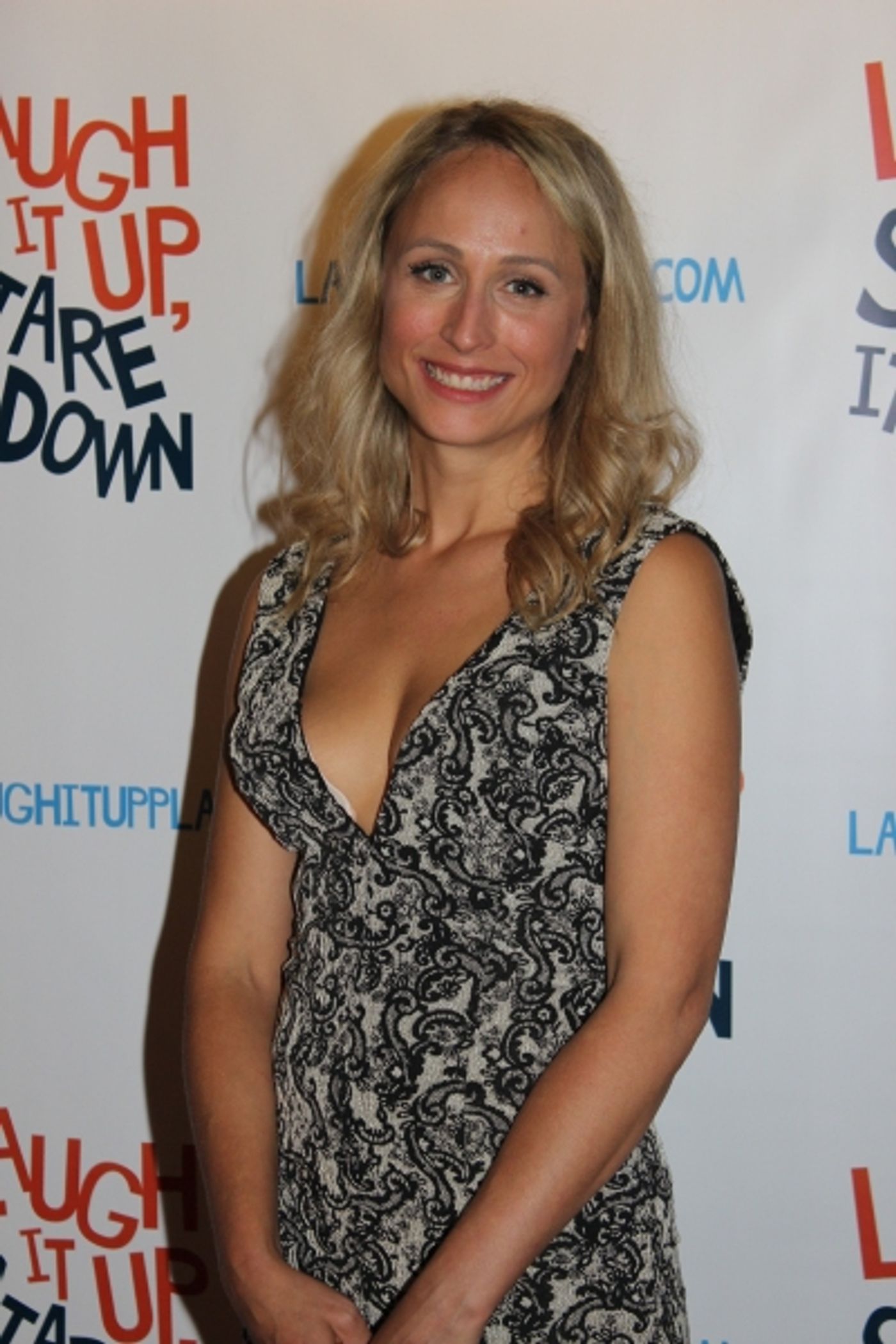 Photo Coverage: LAUGH IT UP, STARE IT DOWN Opens at Cherry Lane Theatre  Image
