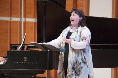 Dawn Upshaw''s set featured Shawn Jaeger''s The Cold Pane, written for and premiered  Photo