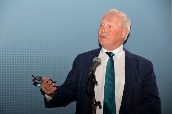 Nicholas Wright Photo