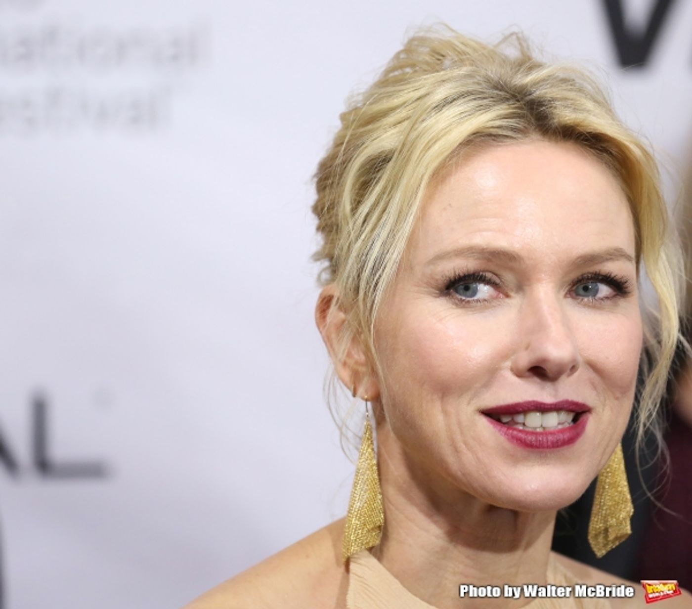 Photo Coverage: Jake Gyllenhaal, Naomi Watts, and More Walk DEMOLITION Red Carpet at TIFF  Image