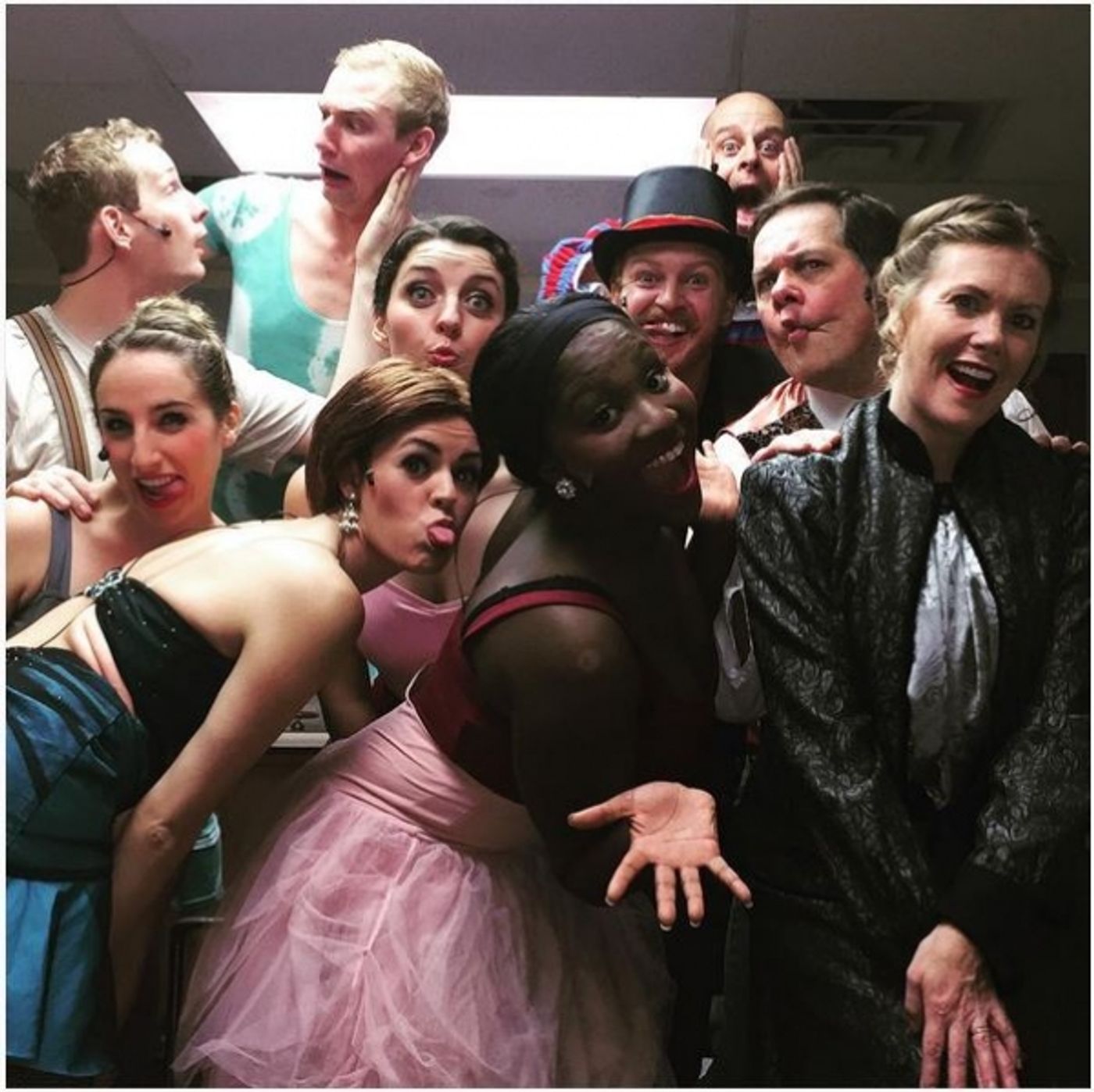 Photo Flash: Saturday Intermission Pics 9/12 Part 2- JERSEY BOYS Thanks MAMMA MIA! and More  Image