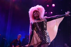 Rebecca Naomi Jones @ BroadwayWorld Rebecca Naomi Jones Photo