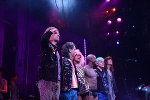 Tim Mislock, Peter Yanowitz, Rebecca Naomi Jones, Taye Diggs, Matt Duncan and Justin Craig @ BroadwayWorld Tim Mislock, Peter Yanowitz, Rebecca Naomi Jones, Taye Diggs, Matt Duncan and Justin Photo