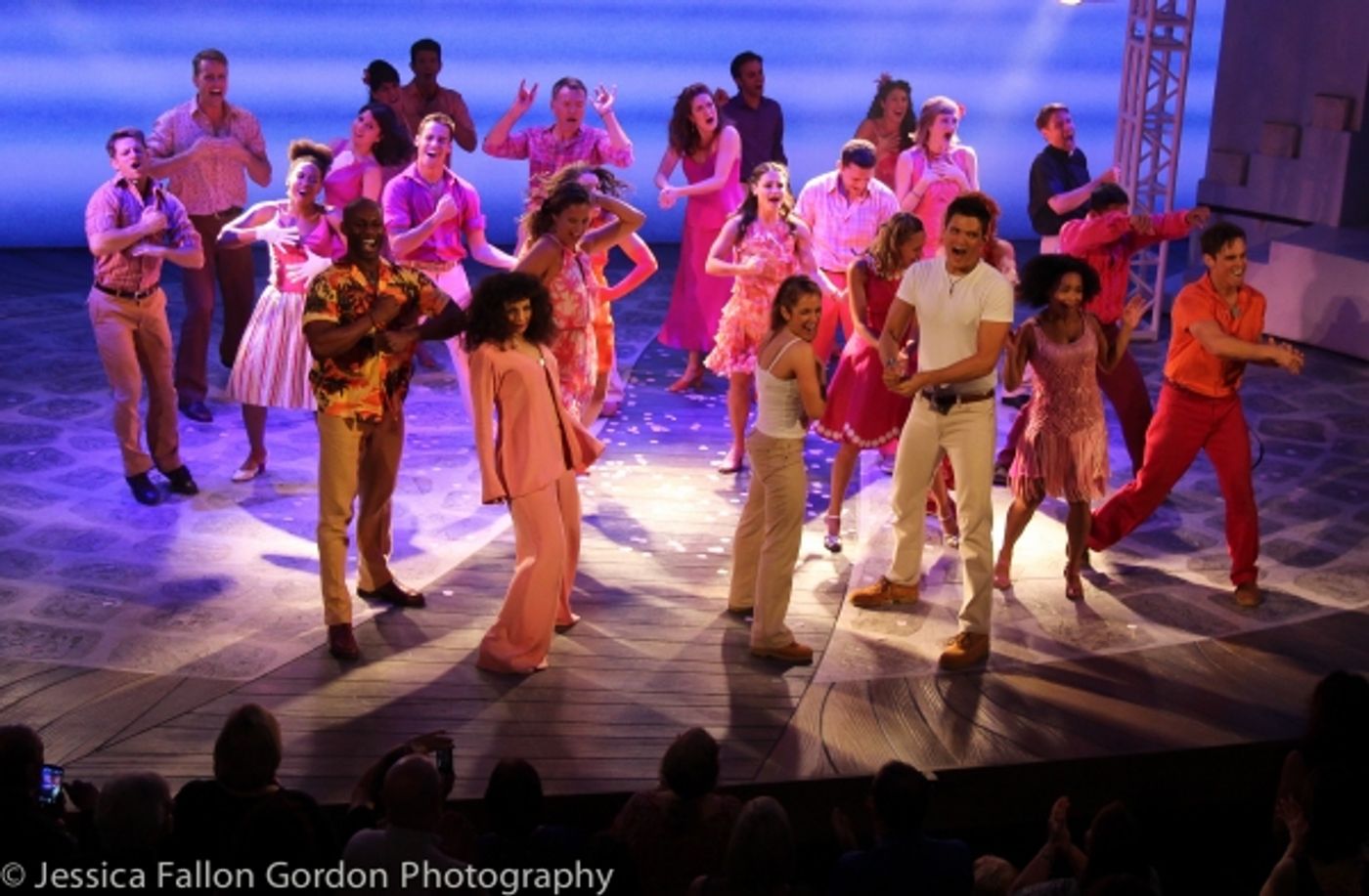 Photo Coverage: Cast of MAMMA MIA! Takes Final Bows on Broadway!  Image