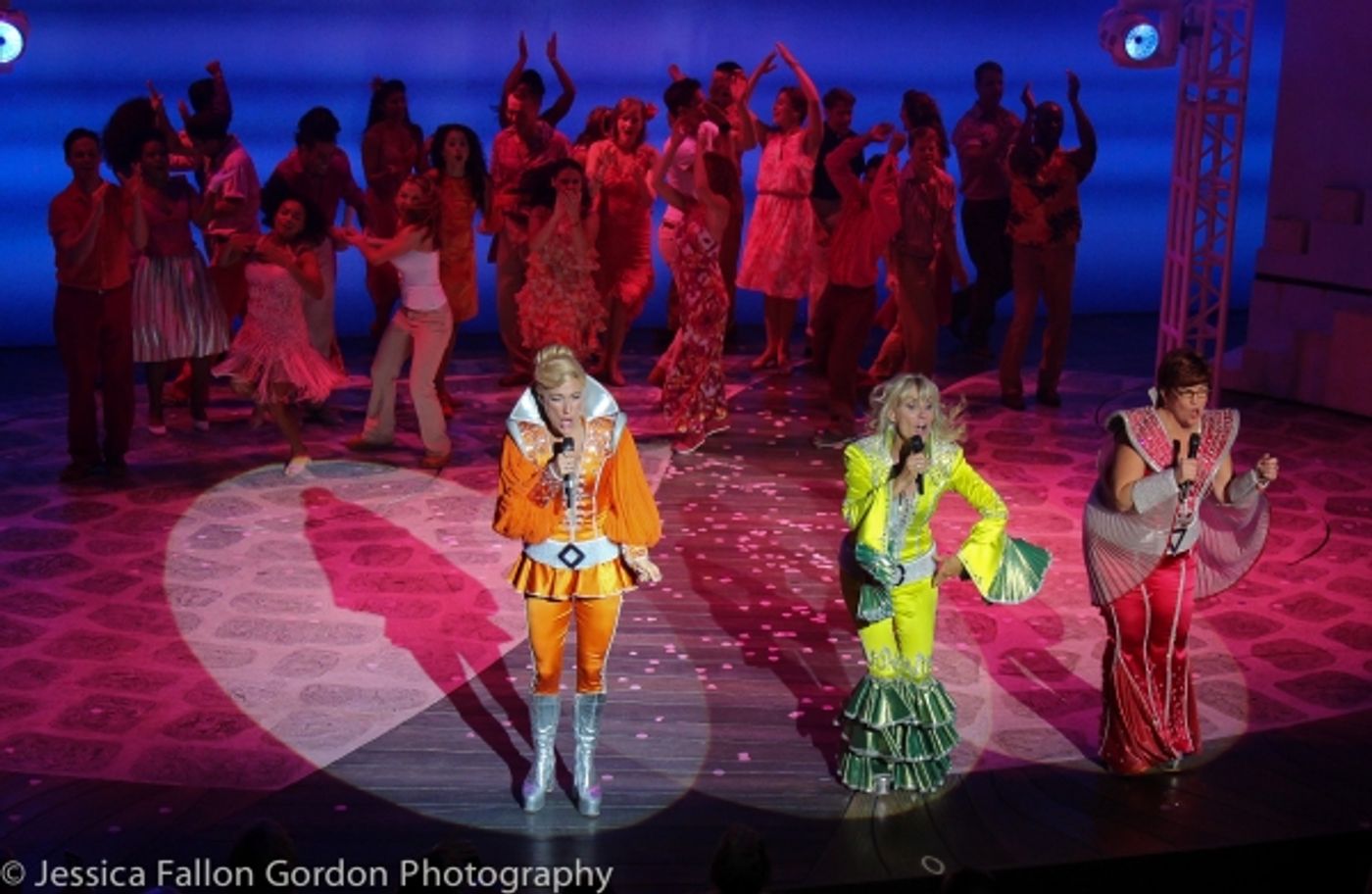 Photo Coverage: Cast of MAMMA MIA! Takes Final Bows on Broadway!  Image