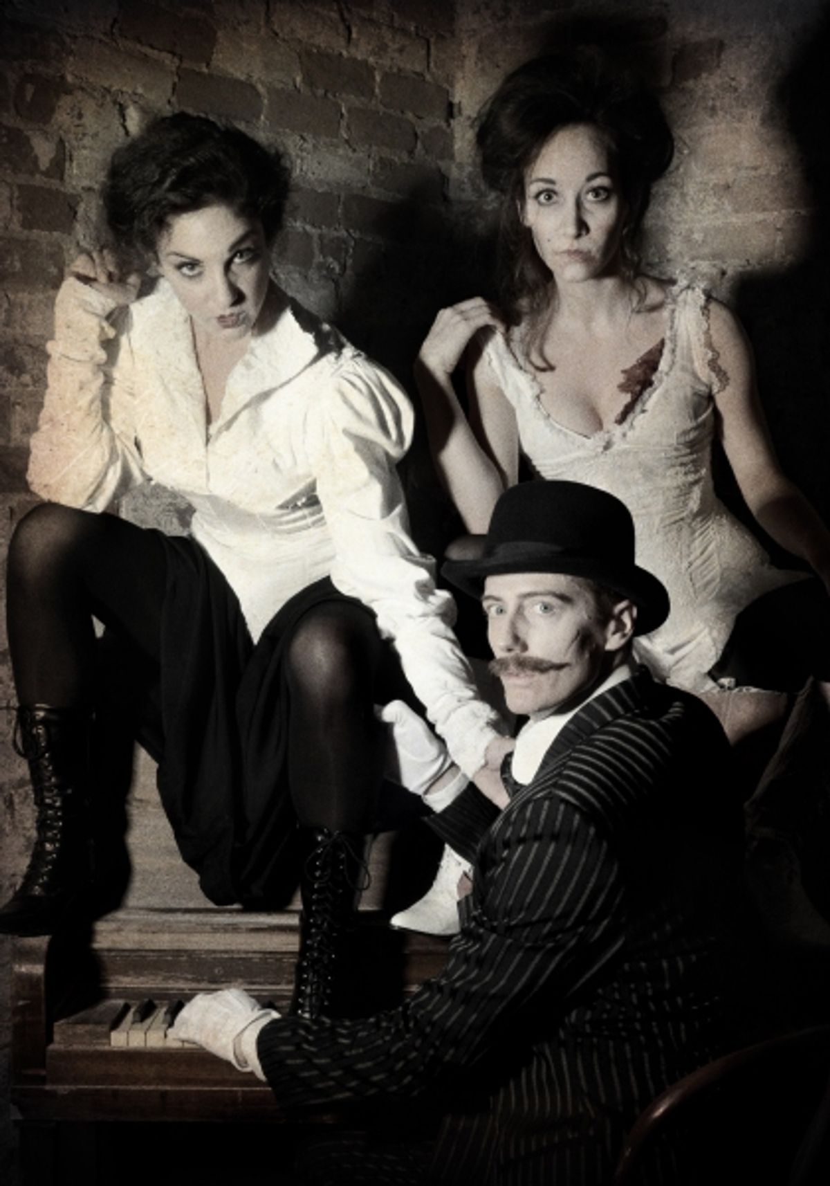 Carin Bendas as Lucy, Nicole Dietze as Jenny, Josh Jeffers as Macheath at 