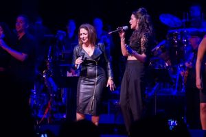 Gloria Estefan, Ana Villafane @ BroadwayWorld Gloria Estefan, Ana Villafane Photo