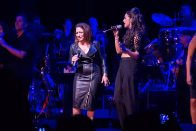 Gloria Estefan, Ana Villafane Photo