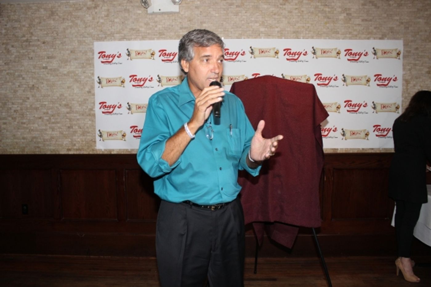 Photo Coverage: SOMETHING ROTTEN Stars Gather for Portrait Unveiling at Tony's di Napoli Image