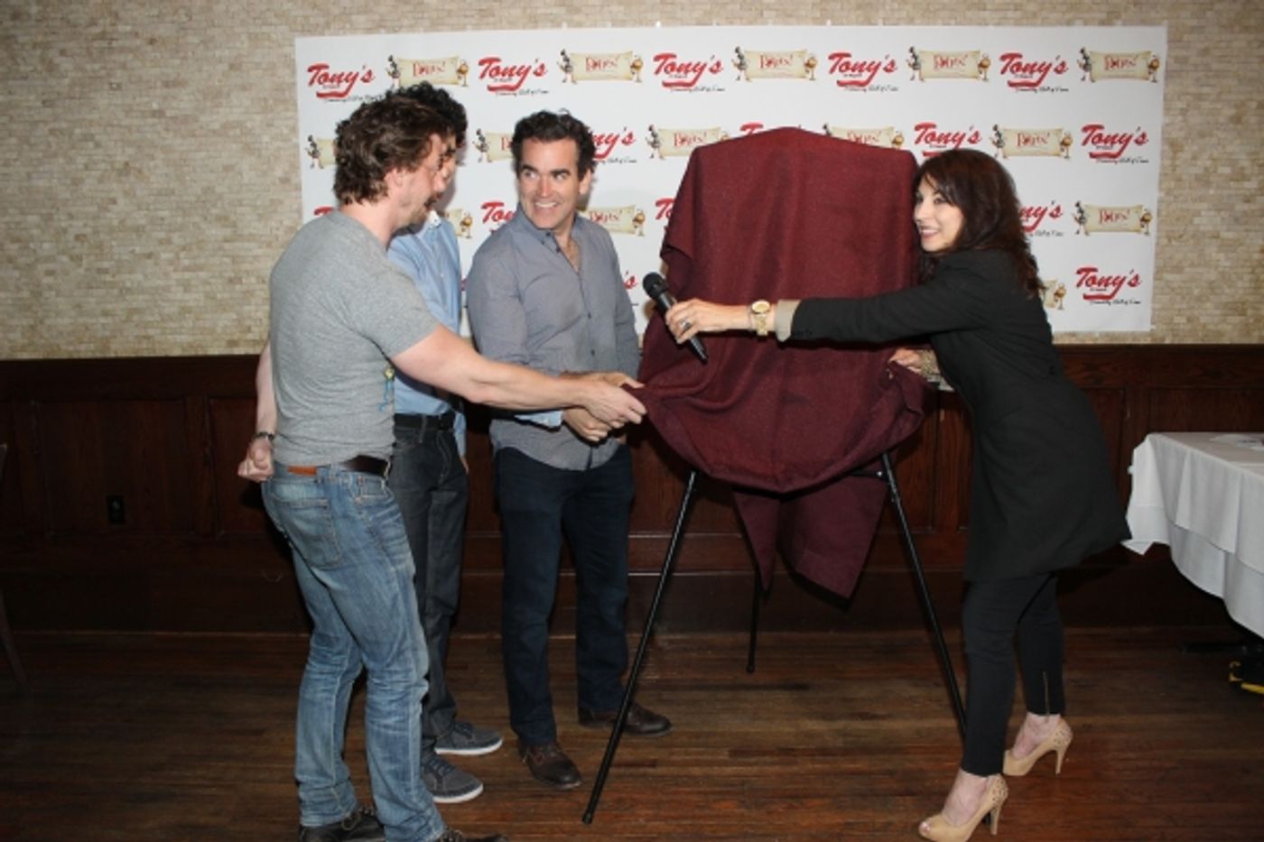 Photo Coverage: SOMETHING ROTTEN Stars Gather for Portrait Unveiling at Tony's di Napoli Image