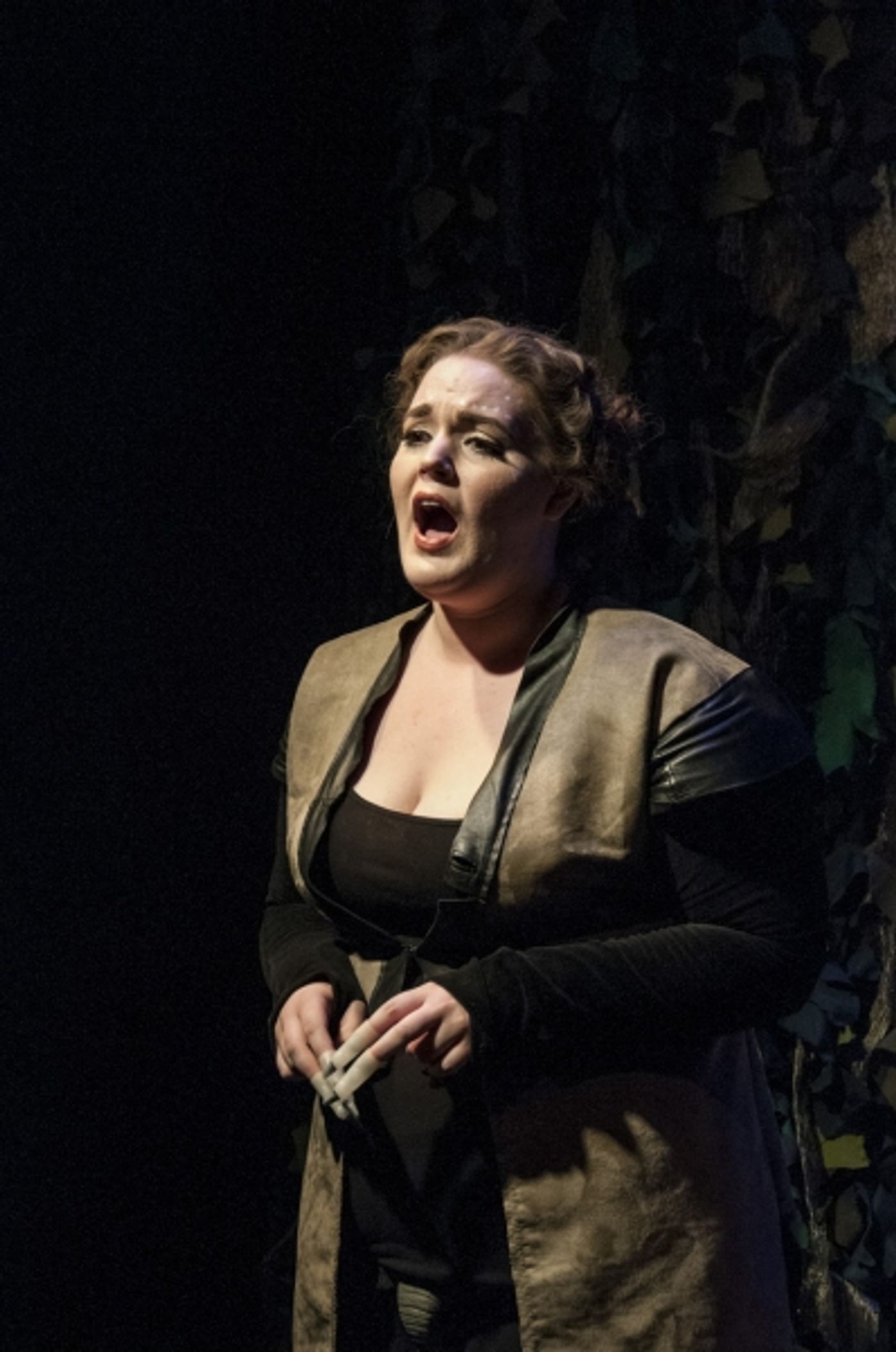 Photo Flash: First Look at Parker Guidry, Erin Daly, Neala Barron and More in the Chicago Premiere of TRIASSIC PARQ  Image